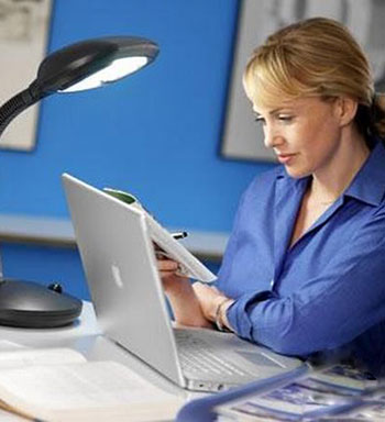 上班族養(yǎng)生 白領常對電腦容易患五種病