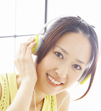 怎樣正確使用耳機(jī)  耳機(jī)族如何保護(hù)聽力