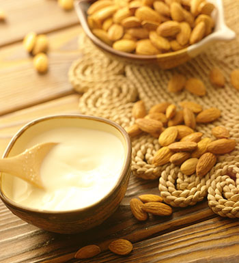 養(yǎng)生常識(shí) 杏仁粉的功效與作用以及食用方法