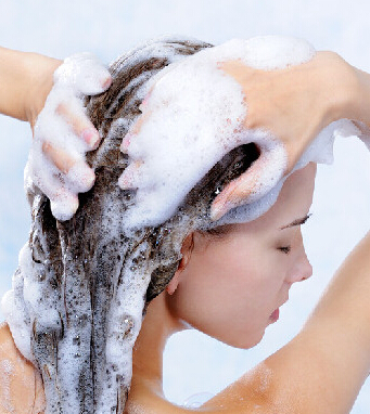 正確的洗頭方法 揭秘洗頭發(fā)的六大禁忌