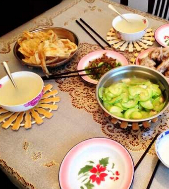 胃疼怎么辦 上班族養(yǎng)胃10大注意