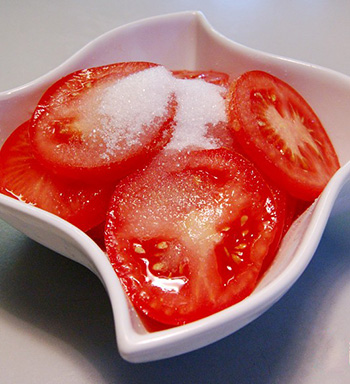 夏季飲食 千萬別用白糖涼拌西紅柿