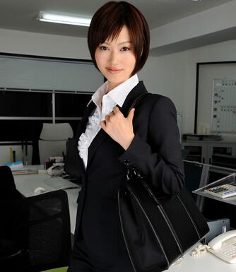 保健按摩 小動作助上班族養(yǎng)生保健