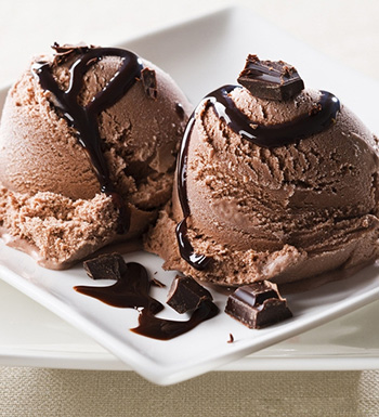 夏季冷飲解暑有禁忌 哪些人不能吃冰淇淋