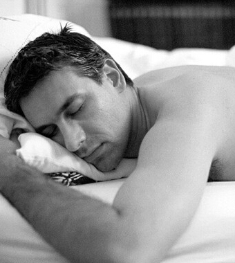 性愛(ài)保健 過(guò)度自慰導(dǎo)致頻繁遺精怎么辦