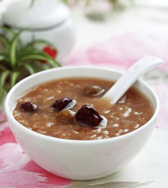 補(bǔ)血的食物有哪些 女人吃這些養(yǎng)出秀美容顏