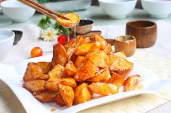 拔絲地瓜怎么做 教你拔絲地瓜的熬糖技巧