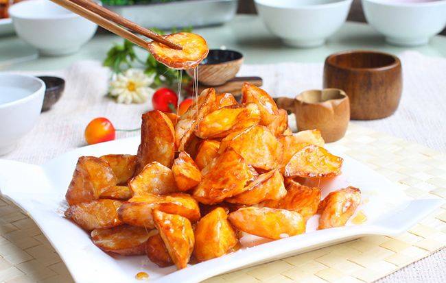 拔絲地瓜怎么做 教你拔絲地瓜的熬糖技巧