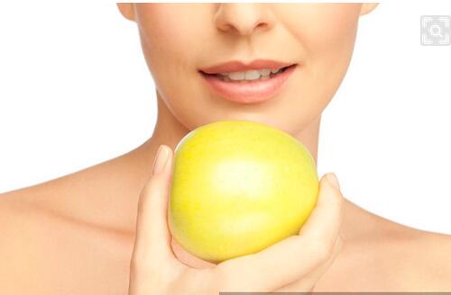 嘴唇干裂    六個小妙招來緩解