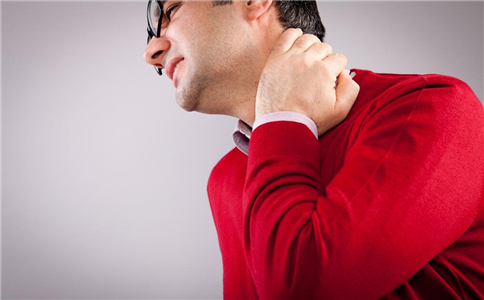 得了肩周炎不可怕，教你肩周炎癥狀及治療的方法