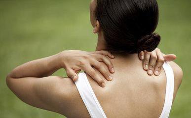 得了肩周炎不可怕，教你肩周炎癥狀及治療的方法