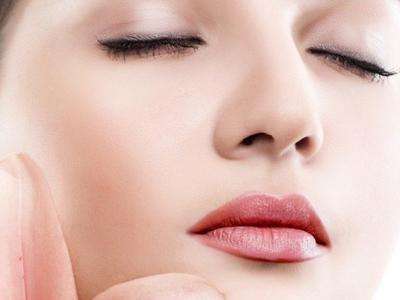 臉部過敏發(fā)紅怎么辦以及它的注意事項(xiàng)是什么