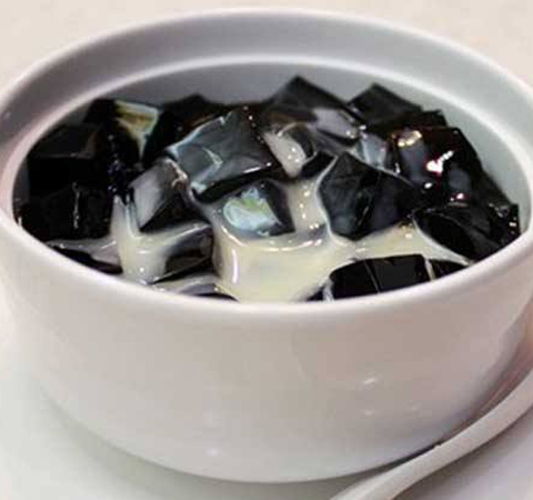 滋陰養(yǎng)顏 龜苓膏的功效與作用及做法介紹