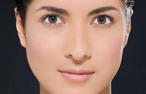 臉部皮膚過(guò)敏紅腫怎么辦？過(guò)敏體質(zhì)的來(lái)看看