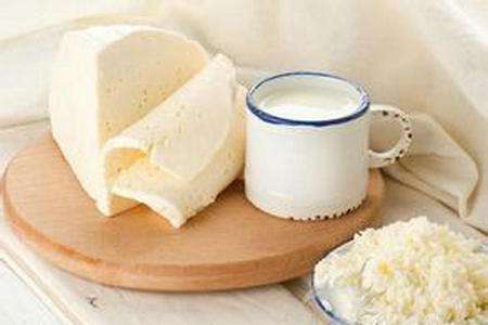 過日子的學(xué)著點廢物變寶 過期的牛奶有什么用