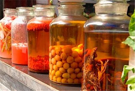 補(bǔ)腎益精 男人首選鎖陽(yáng)泡酒