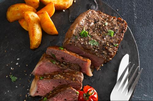 牛肉的營(yíng)養(yǎng)價(jià)值    富含蛋白質(zhì)和鋅鐵