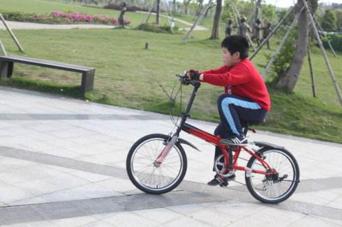 6大騎自行車的壞處 對頸椎與腰椎的傷害