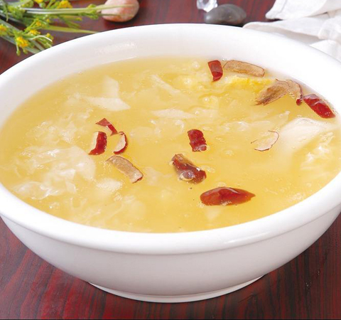 止咳化痰 銀耳雪梨湯的功效和做法介紹