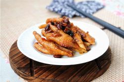 虎皮雞爪的做法有哪些 三種方法輕松烹飪美味