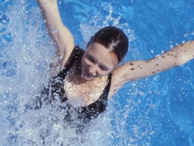 游泳圈來啦，肚子上的贅肉怎么減