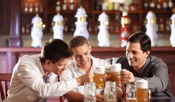 喝酒后頭痛怎么辦？跟我學(xué)妙招緩解