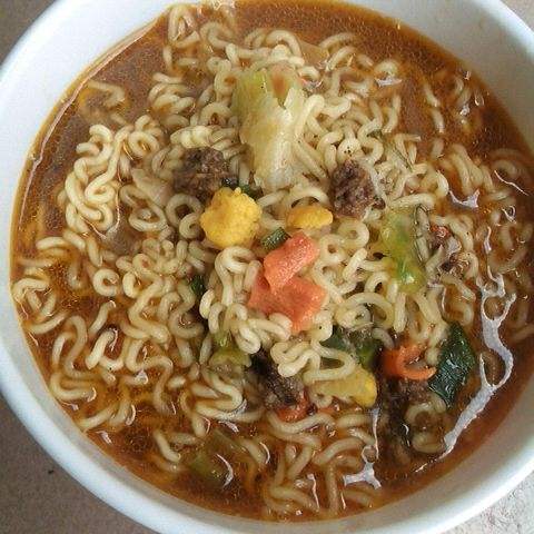 方便面的危害 常吃方便面當(dāng)心營養(yǎng)缺乏