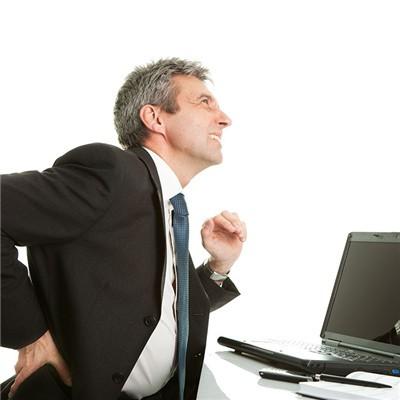 坐骨神經(jīng)痛的癥狀   感覺下背部酸痛