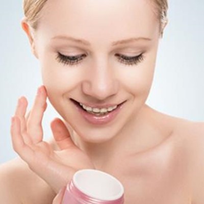 教你學(xué)會(huì)油性皮膚怎么美白的四招