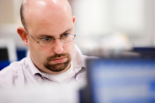 男性脫發(fā)怎么辦 緩解男性脫發(fā)方法有哪些