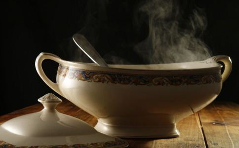 如何提高免疫力，吃貨們可以試試滋補湯