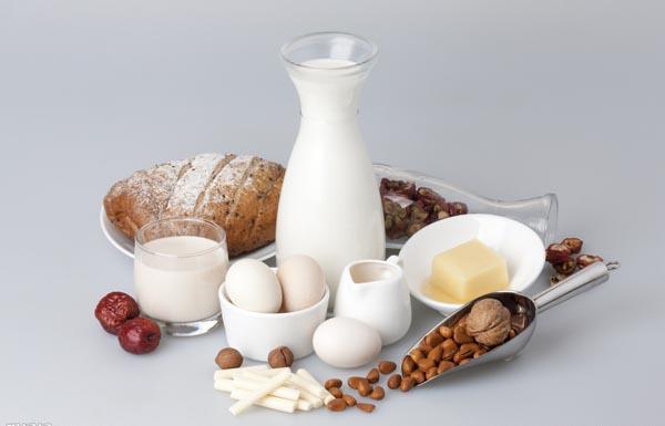 高中生營養(yǎng)早餐食譜 這4種搭配最營養(yǎng)