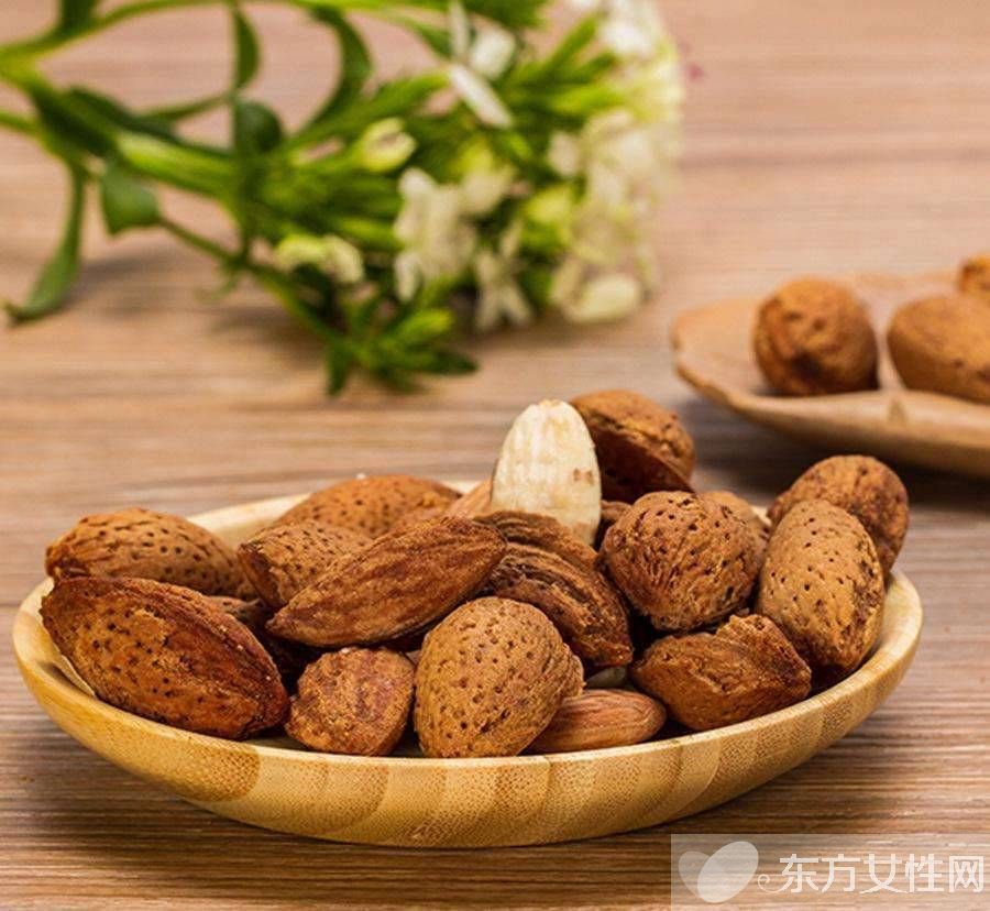 杏仁的食用方法及功效 哪些人不宜吃杏仁