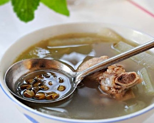 青少年骨質(zhì)疏松吃什么能更快康復(fù)