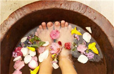 經(jīng)常泡腳的好處 不可不知