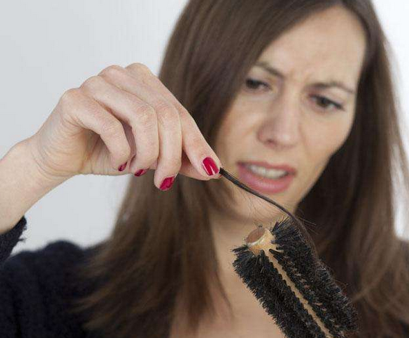 很多人都想知道怎樣治療脫發(fā)