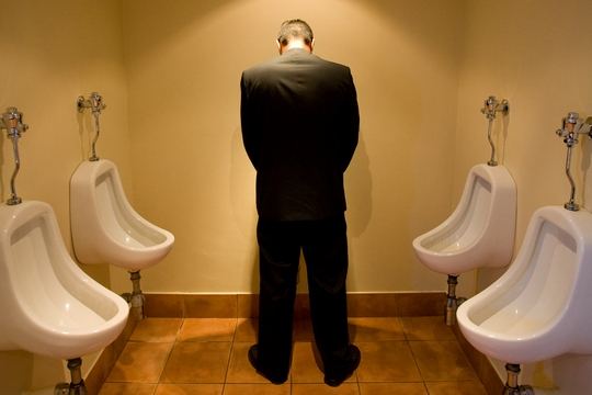 尿頻怎么辦 尿頻的原因及治療偏方