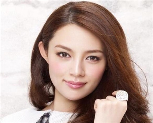 熬完夜之后怎樣去眼袋最有效