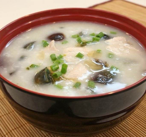 高血壓病人少吃 松花蛋的營養(yǎng)和吃法介紹