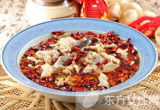 水煮魚美食制做 水煮魚的魚片怎么切