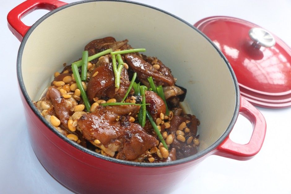 黃豆燉豬蹄的做法怎么做的 黃豆燉豬蹄的營養(yǎng)特點(diǎn)