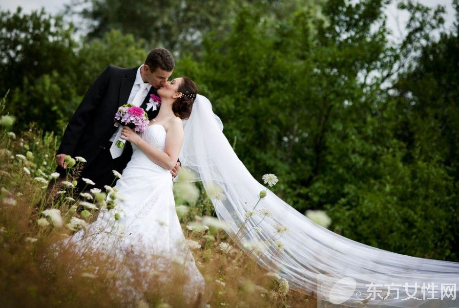 拍婚紗照需要準(zhǔn)備什么 拍婚照前需注意的20條事項(xiàng)