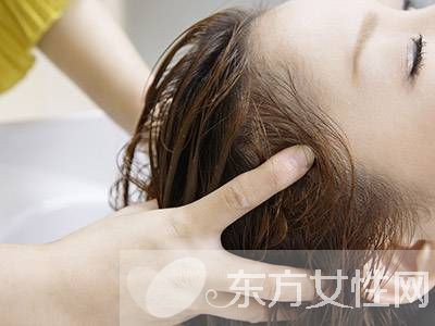 洗頭正確方法是什么 3小貼士讓你頭發(fā)長期柔順