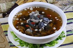 烏雞湯該怎么做 烏雞湯的功效與作用