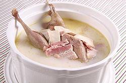 如何制作酸蘿卜老鴨湯 9大步驟輕松學(xué)會(huì)