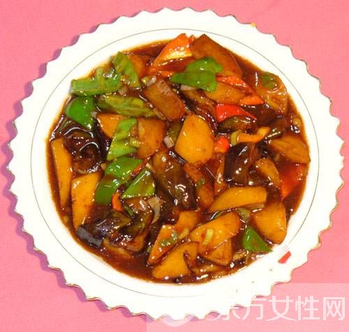 東北地三鮮的做法大全 秋冬進(jìn)補(bǔ)營(yíng)養(yǎng)價(jià)值高