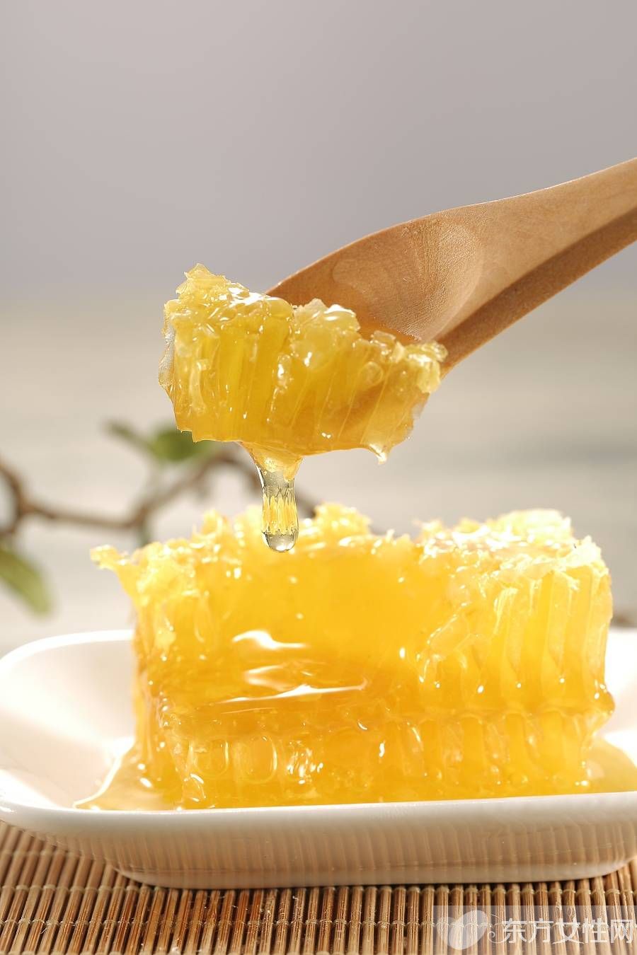 蜂蜜不能和什么一起吃 蜂蜜的作用與功效