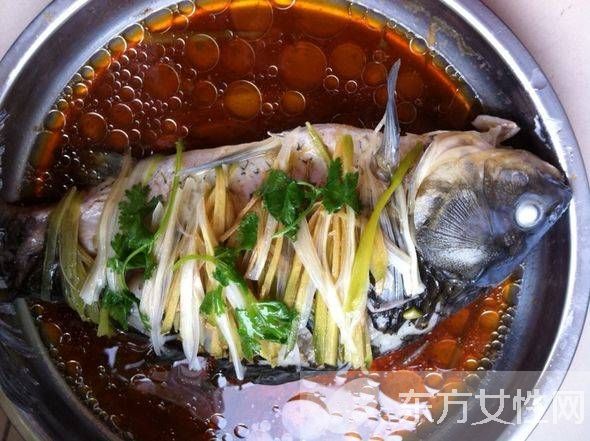 清蒸草魚的做法 草魚去土腥三要點(diǎn)