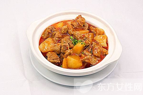 土豆燒牛肉的做法 土豆配牛肉堪稱門當戶對