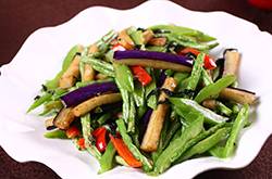 豆角燒茄子的家常做法 豆角補(bǔ)腎助消化